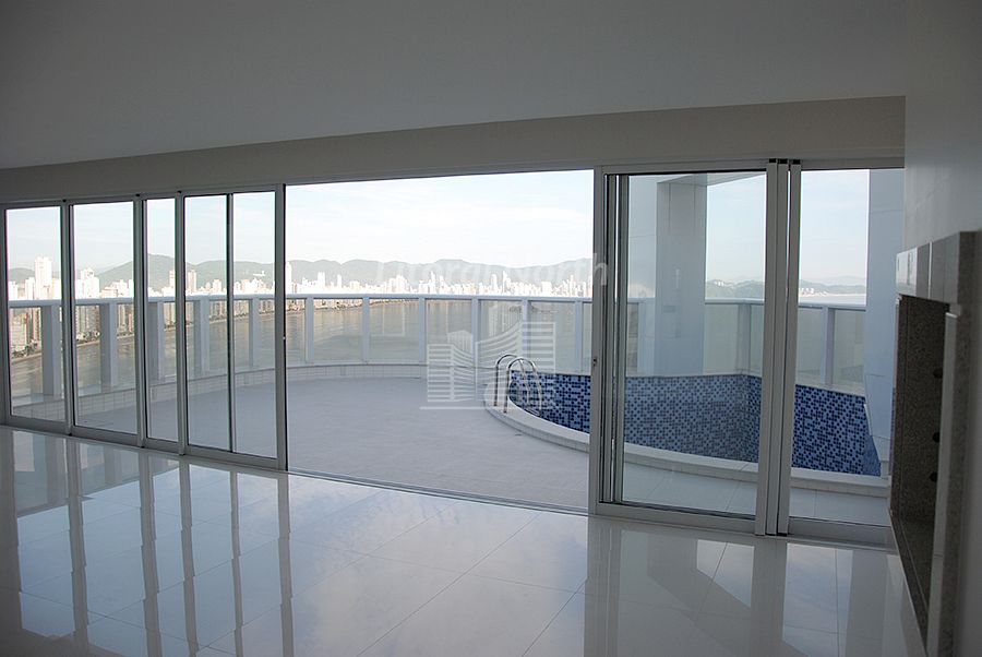 Cobertura à venda com 6 quartos, 6 suítes, 5 vagas e 490m² no Centro, Balneário Camboriú (SC) — foto 9 de 28