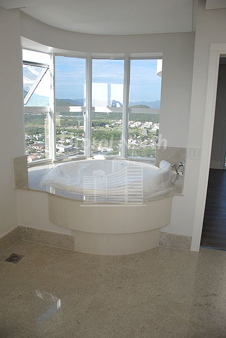 Cobertura à venda com 6 quartos, 6 suítes, 5 vagas e 490m² no Centro, Balneário Camboriú (SC) — foto 21 de 28