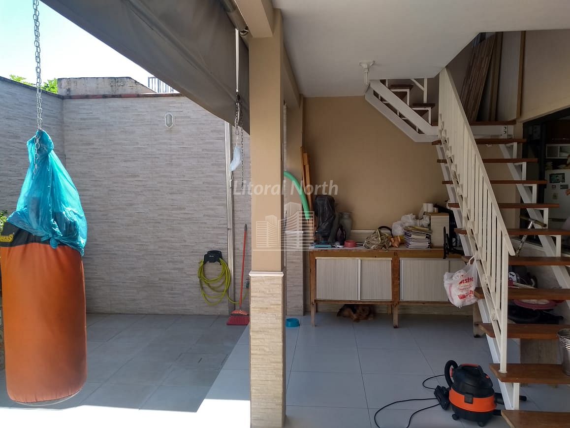 Sobrado de 3 quartos, 120m² no bairro Barra do Rio, em Itajaí | Eu Corretor