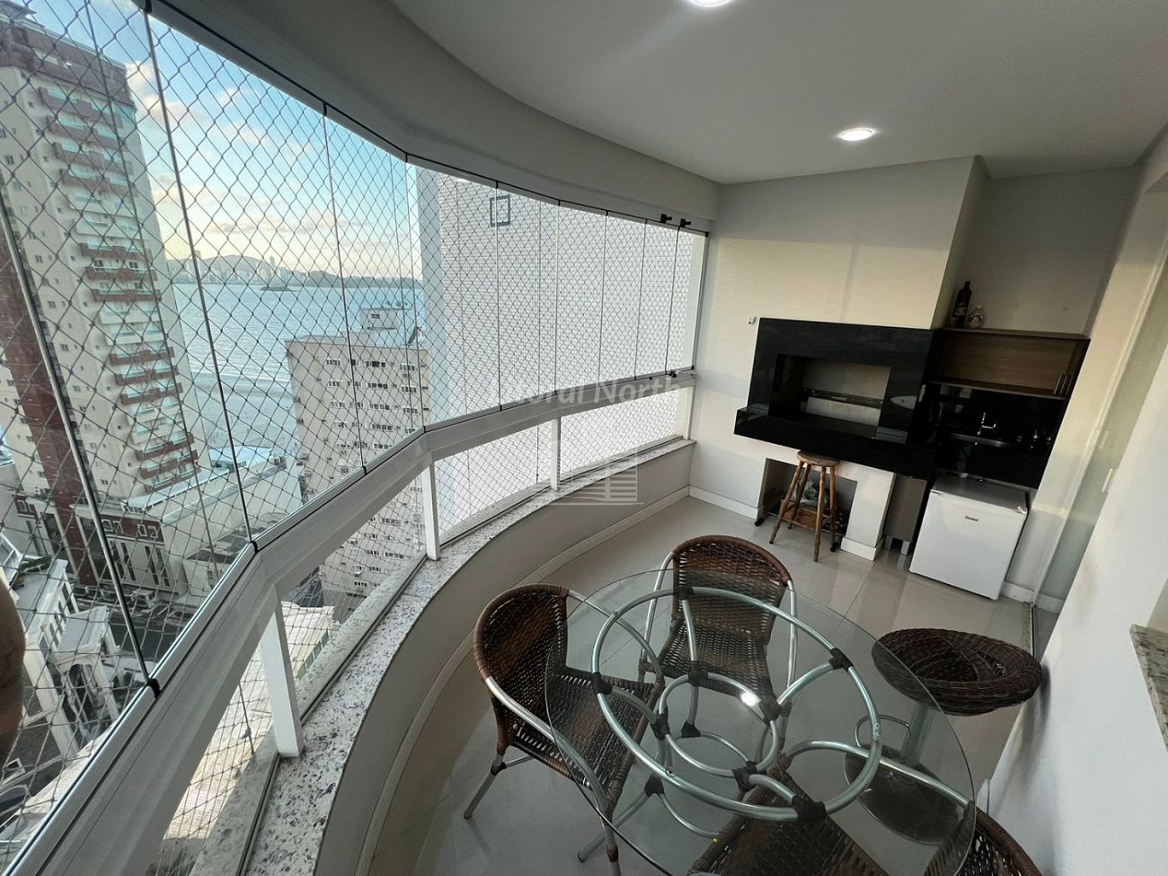 Apartamento à venda com 3 quartos, 3 suítes, 4 vagas e 147m² no Barra Sul, Balneário Camboriú (SC) — foto 4 de 20