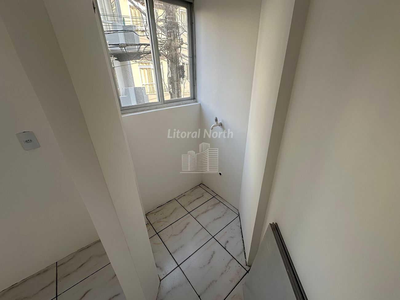Apartamento à venda com 2 quartos, 1 banheiro, 1 vaga e 69m² no Centro, Balneário Camboriú (SC) — foto 8 de 13