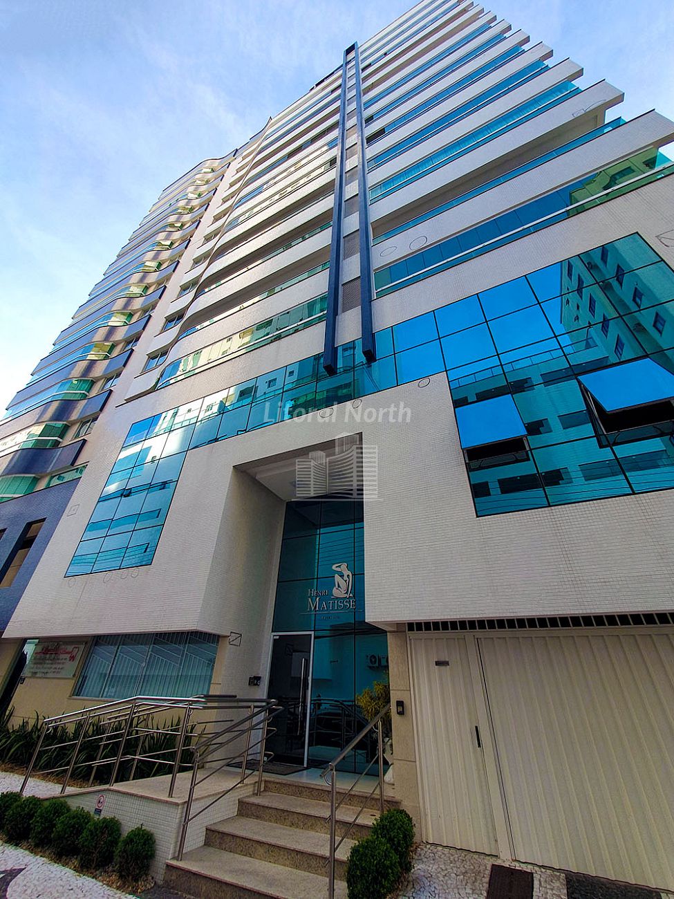 Apartamento à venda com 3 quartos, 1 suíte, 2 vagas e 117m² no Centro, Balneário Camboriú (SC) — foto 2 de 24