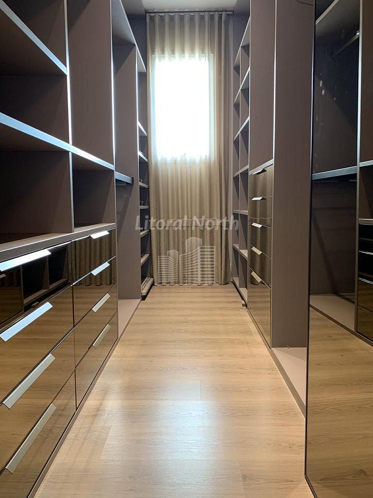 Apartamento à venda com 4 quartos, 4 suítes, 4 vagas e 237m² no Barra Sul, Balneário Camboriú (SC) — foto 16 de 16