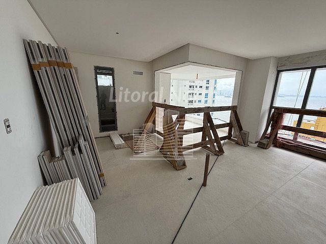 Apartamento à venda com 4 quartos, 4 suítes, 3 vagas e 194m² no Barra Sul, Balneário Camboriú (SC) — foto 6 de 30