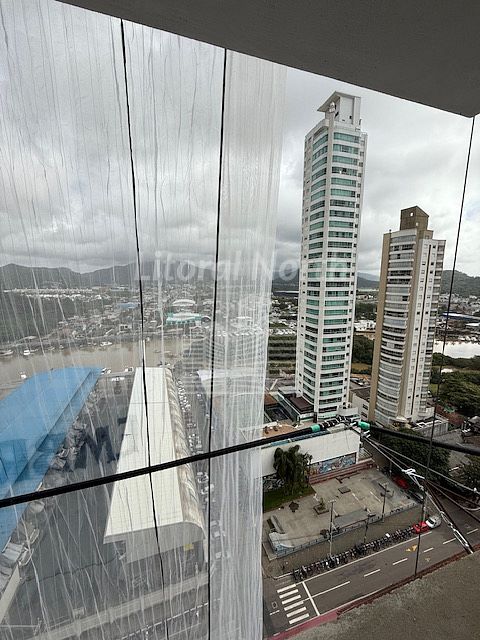 Apartamento à venda com 4 quartos, 4 suítes, 3 vagas e 194m² no Barra Sul, Balneário Camboriú (SC) — foto 18 de 30