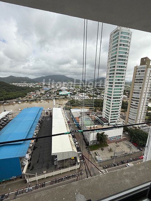 Apartamento à venda com 4 quartos, 4 suítes, 3 vagas e 194m² no Barra Sul, Balneário Camboriú (SC) — foto 21 de 30