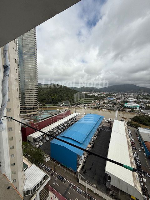 Apartamento à venda com 4 quartos, 4 suítes, 3 vagas e 194m² no Barra Sul, Balneário Camboriú (SC) — foto 23 de 30