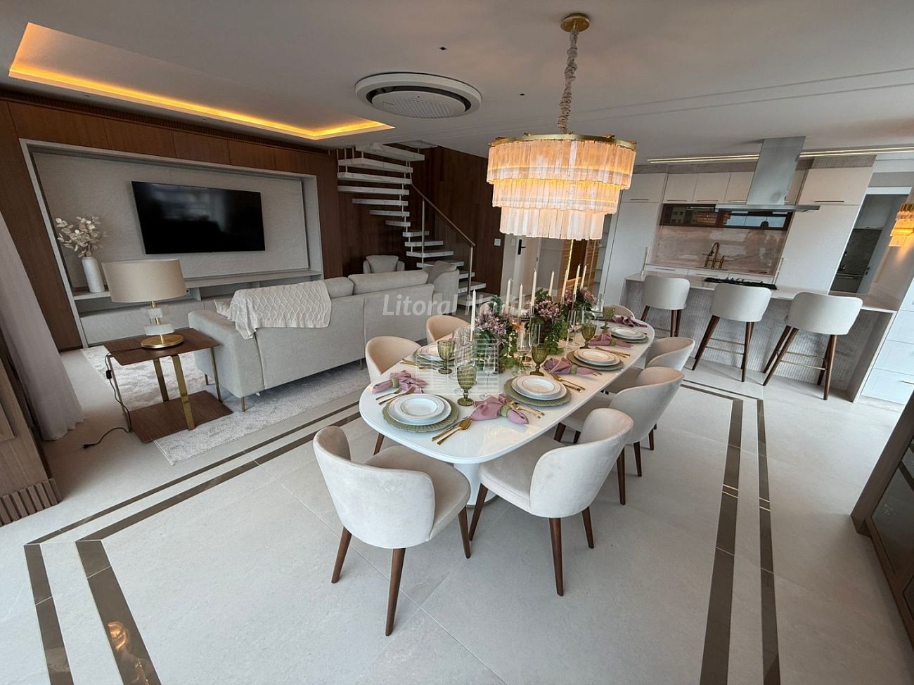 Cobertura à venda com 4 quartos, 3 suítes, 4 vagas e 326m² no Centro, Balneário Camboriú (SC) — foto 11 de 30