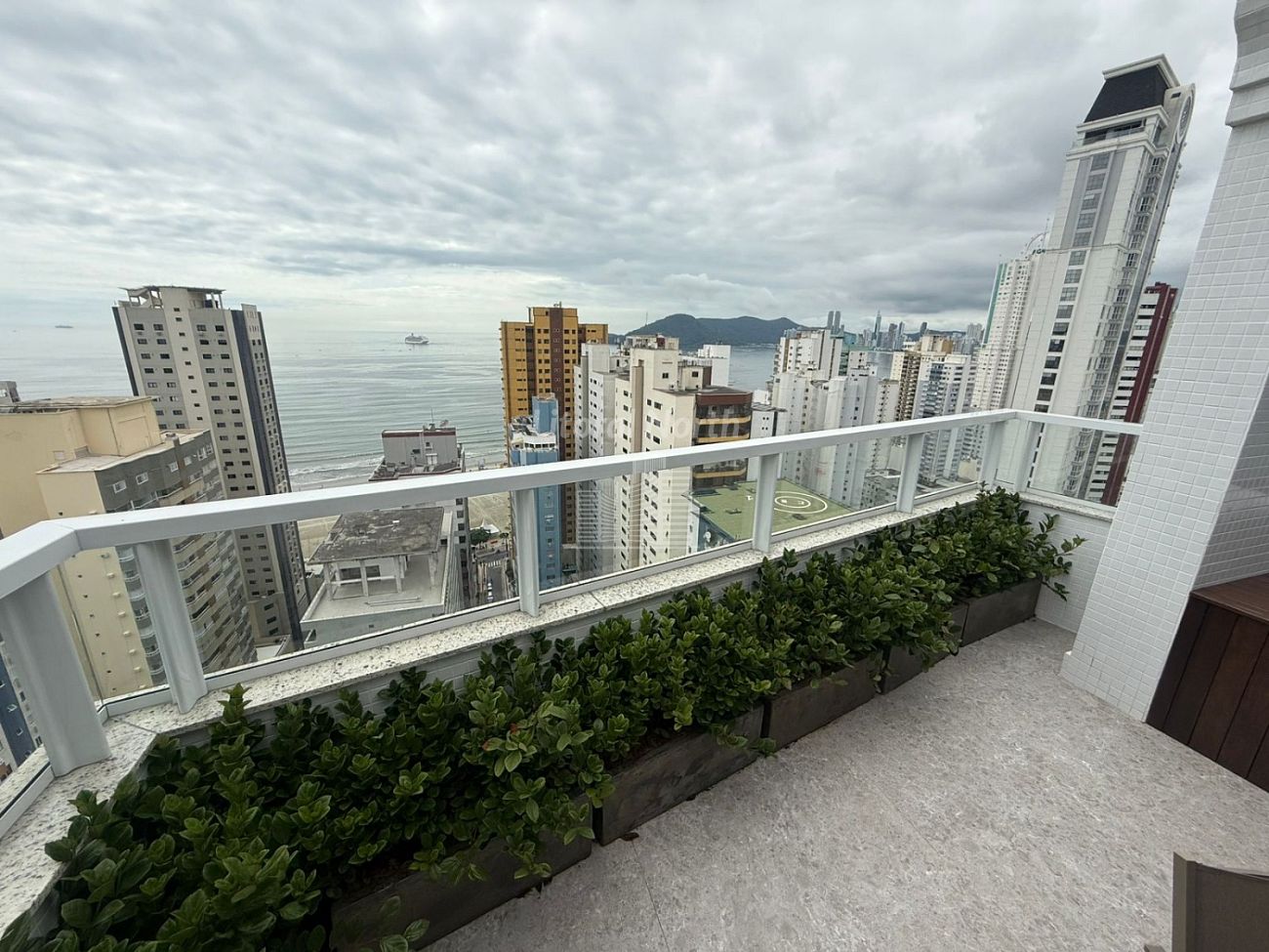 Cobertura à venda com 4 quartos, 3 suítes, 4 vagas e 326m² no Centro, Balneário Camboriú (SC) — foto 30 de 30