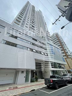 Apartamento à venda com 3 quartos, 3 suítes, 3 vagas e 128m² no Centro, Balneário Camboriú (SC) — foto 2 de 30