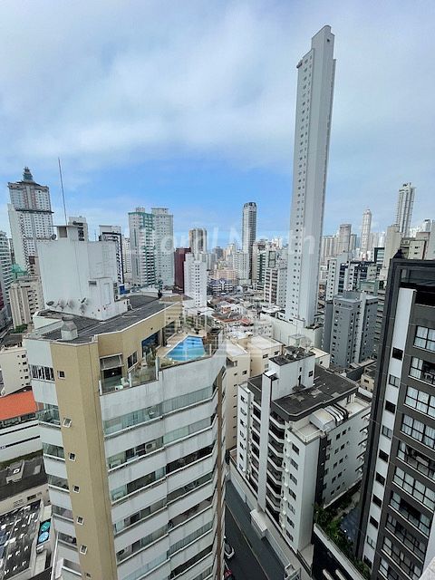 Apartamento à venda com 3 quartos, 3 suítes, 3 vagas e 128m² no Centro, Balneário Camboriú (SC) — foto 5 de 30