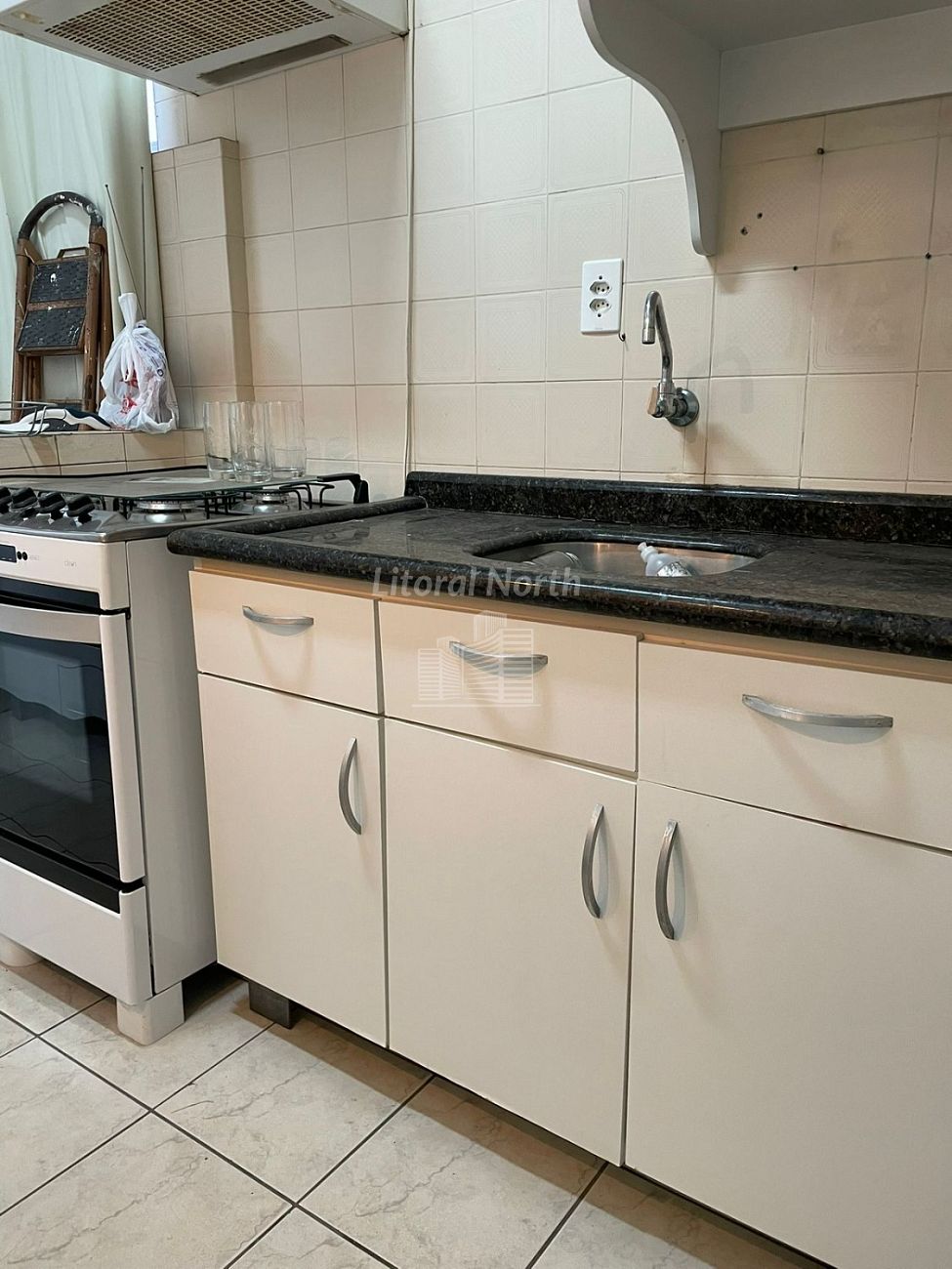 Apartamento à venda com 3 quartos, 1 banheiro, 1 vaga e 70m² no São João, Itajaí (SC) — foto 3 de 9