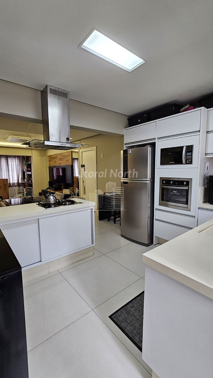 Apartamento à venda com 2 quartos, 1 suíte, 1 vaga e 115m² no Centro, Balneário Camboriú (SC) — foto 3 de 12
