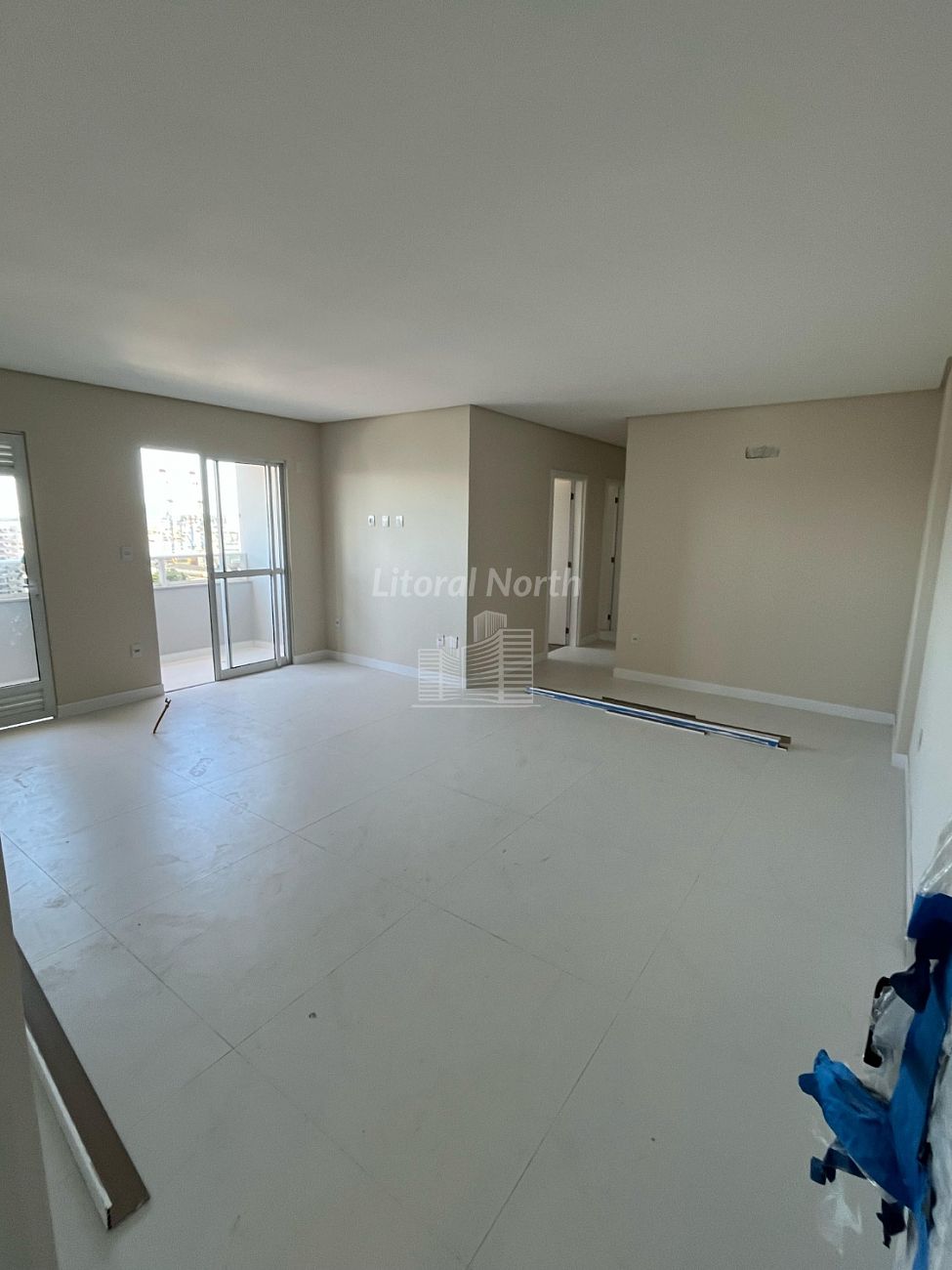 Apartamento à venda com 3 quartos, 1 suíte, 1 vaga e 82m² no Centro, Itajaí (SC) — foto 2 de 10