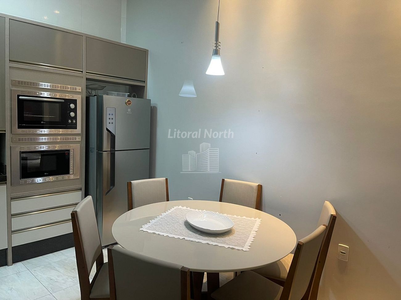 Sobrado de 2 quartos, 80m² no bairro Fazenda, em Itajaí | Eu Corretor