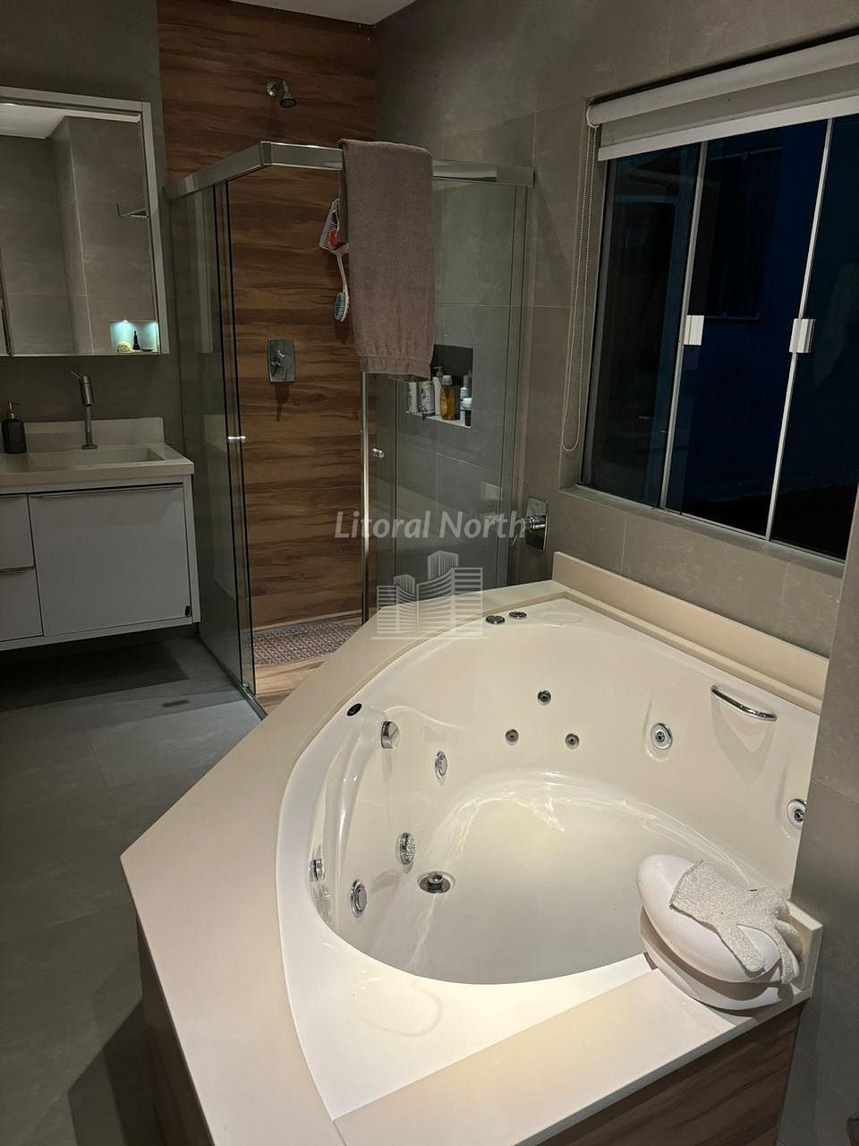 Casa à venda com 3 quartos, 3 suítes, 3 vagas e 248m² no Ariribá, Balneário Camboriú (SC) — foto 8 de 19