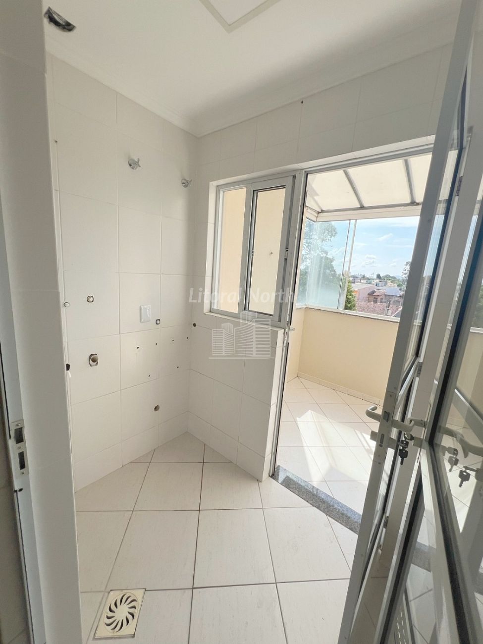 Apartamento à venda com 2 quartos, 1 banheiro, 1 vaga e 98m² no Dom Bosco, Itajaí (SC) — foto 4 de 15