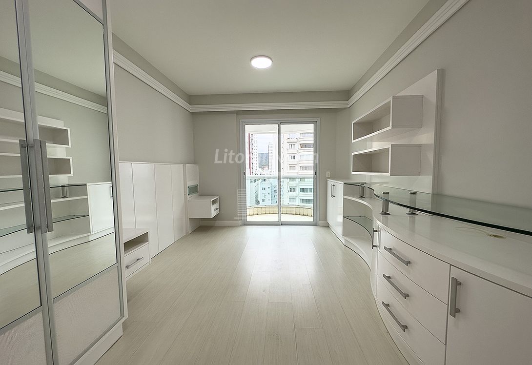 Apartamento à venda com 3 quartos, 1 suíte, 3 vagas e 138m² no Centro, Balneário Camboriú (SC) — foto 12 de 30
