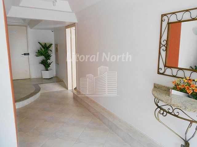 Apartamento à venda com 2 quartos, 1 banheiro, 1 vaga e 80m² no Centro, Balneário Camboriú (SC) — foto 2 de 7