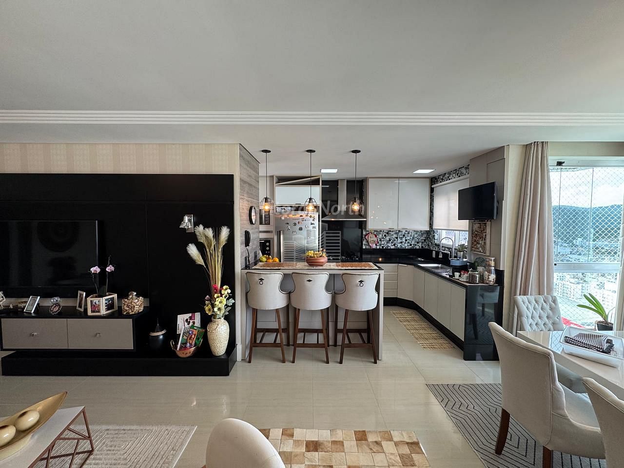 Apartamento à venda com 4 quartos, 2 suítes, 4 vagas e 136m² no Centro, Balneário Camboriú (SC) — foto 8 de 27
