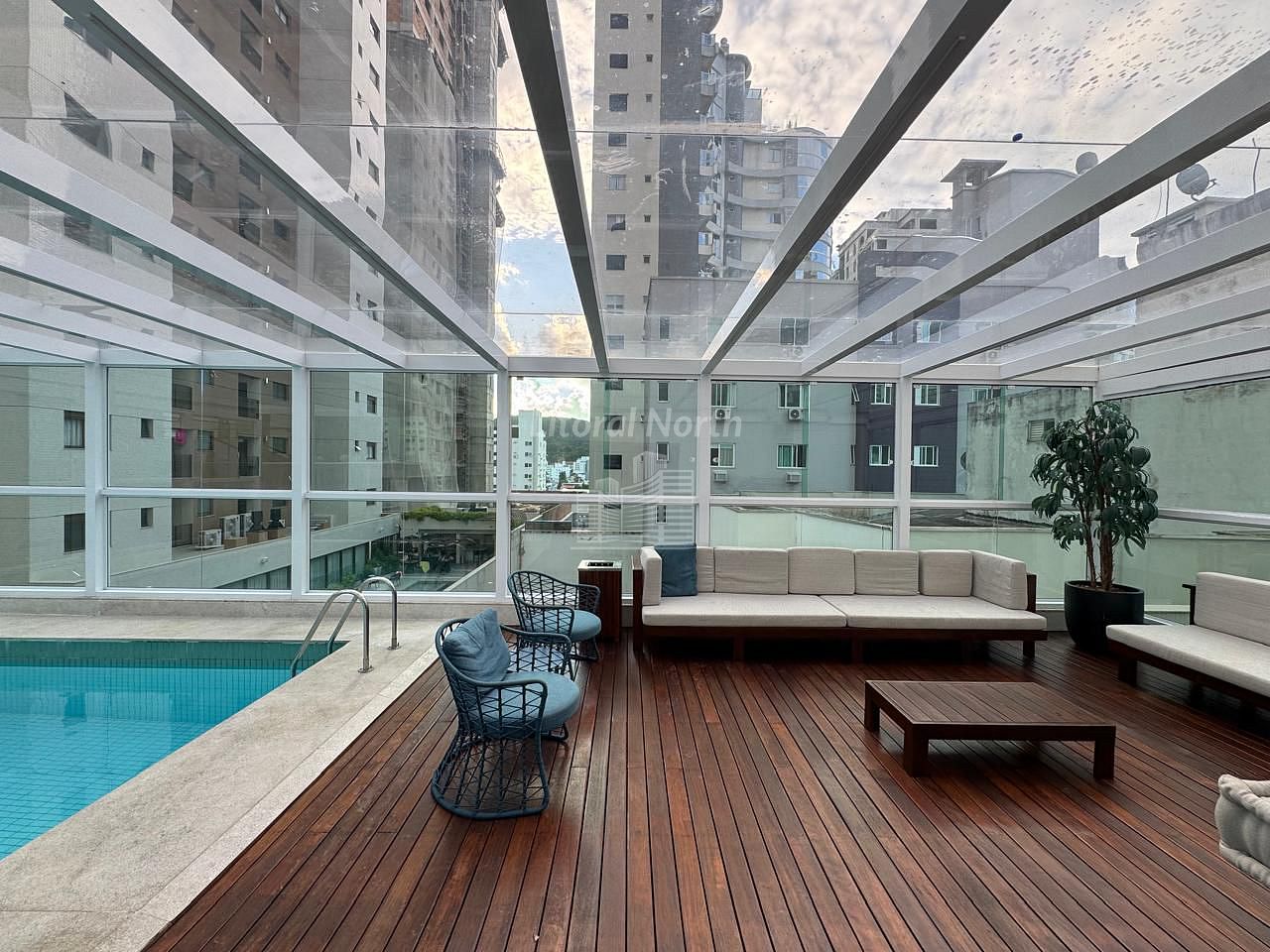 Apartamento à venda com 4 quartos, 2 suítes, 4 vagas e 136m² no Centro, Balneário Camboriú (SC) — foto 23 de 27