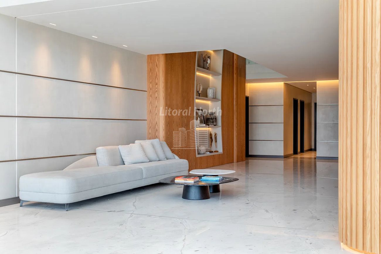 Apartamento à venda com 4 quartos, 4 suítes, 4 vagas e 230m² no Barra Sul, Balneário Camboriú (SC) — foto 14 de 29