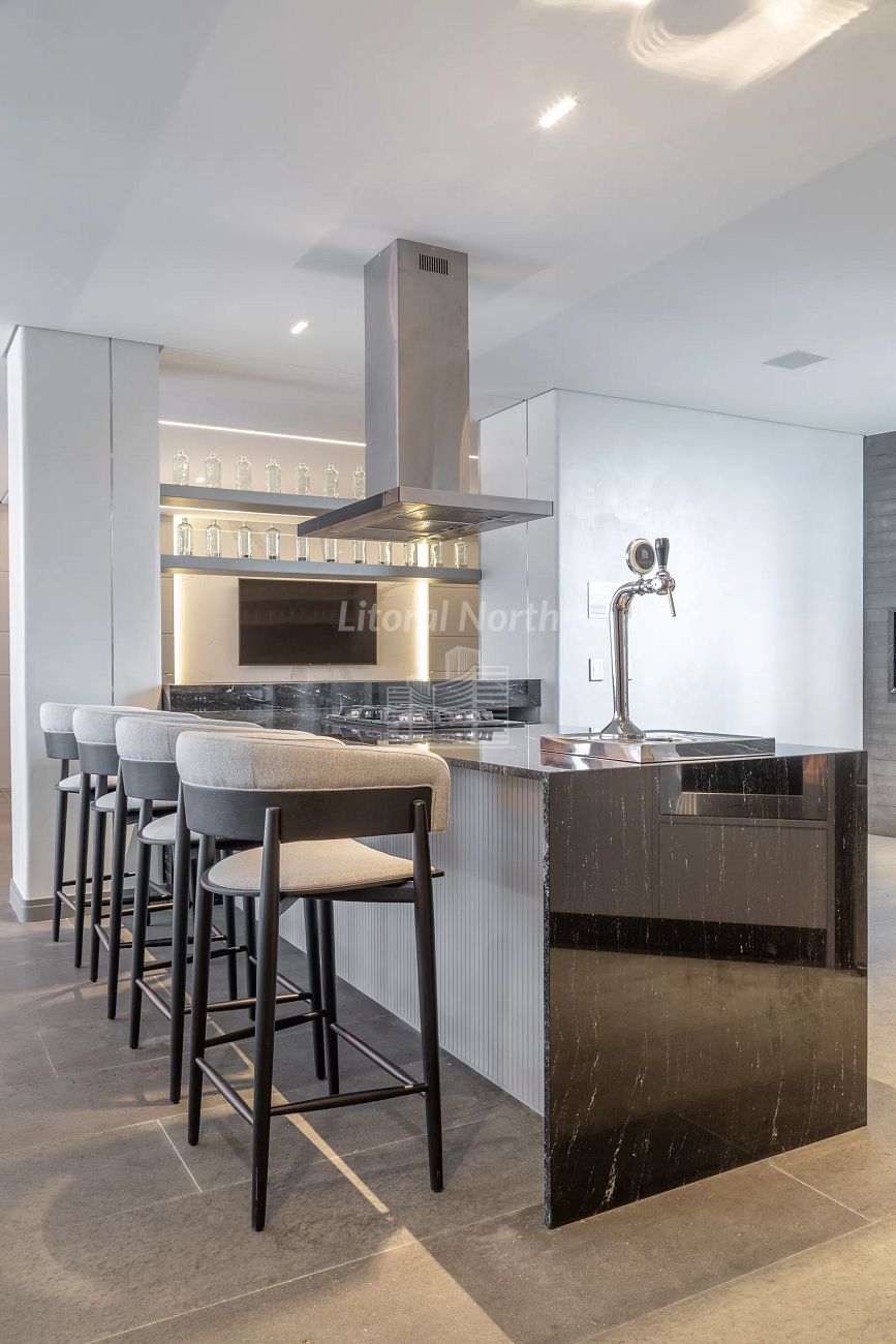 Apartamento à venda com 4 quartos, 4 suítes, 4 vagas e 230m² no Barra Sul, Balneário Camboriú (SC) — foto 24 de 29