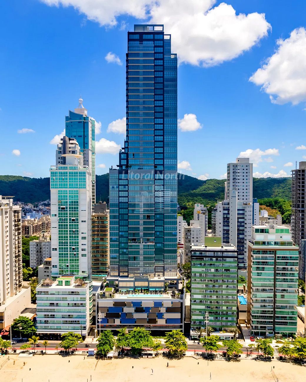 Apartamento de 4 quartos, 215m² no bairro Centro, em Balneário Camboriú | Eu Corretor