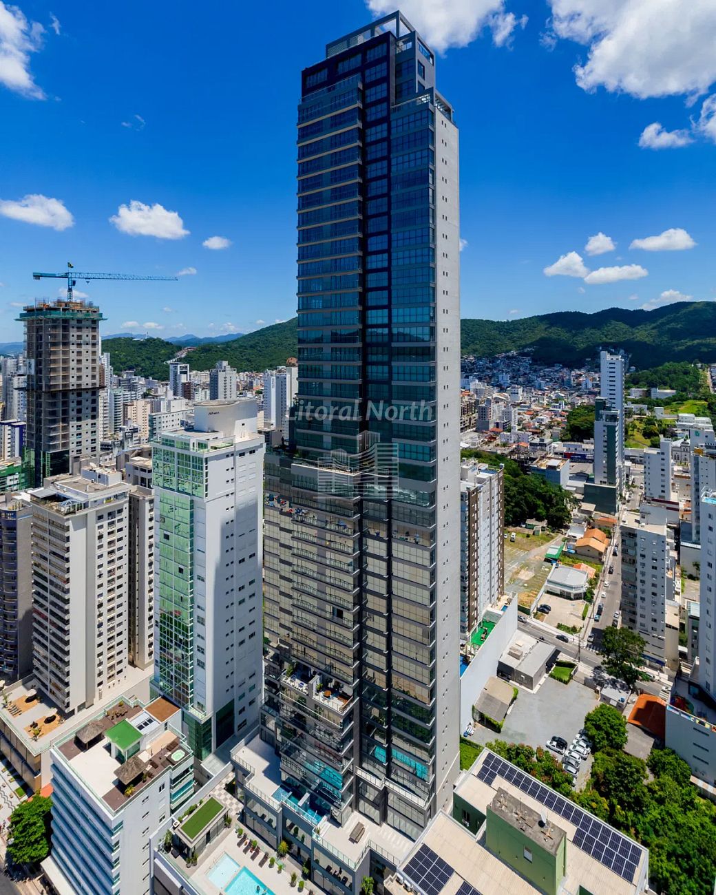 Apartamento de 4 quartos, 215m² no bairro Centro, em Balneário Camboriú | Eu Corretor