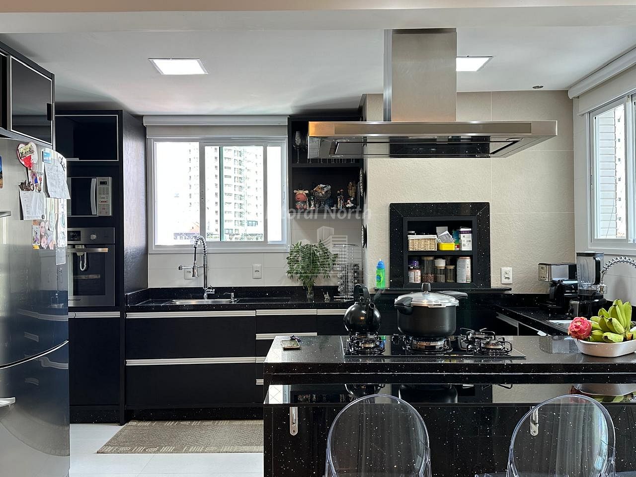 Apartamento à venda com 3 quartos, 3 suítes, 2 vagas e 126m² no Centro, Balneário Camboriú (SC) — foto 8 de 18