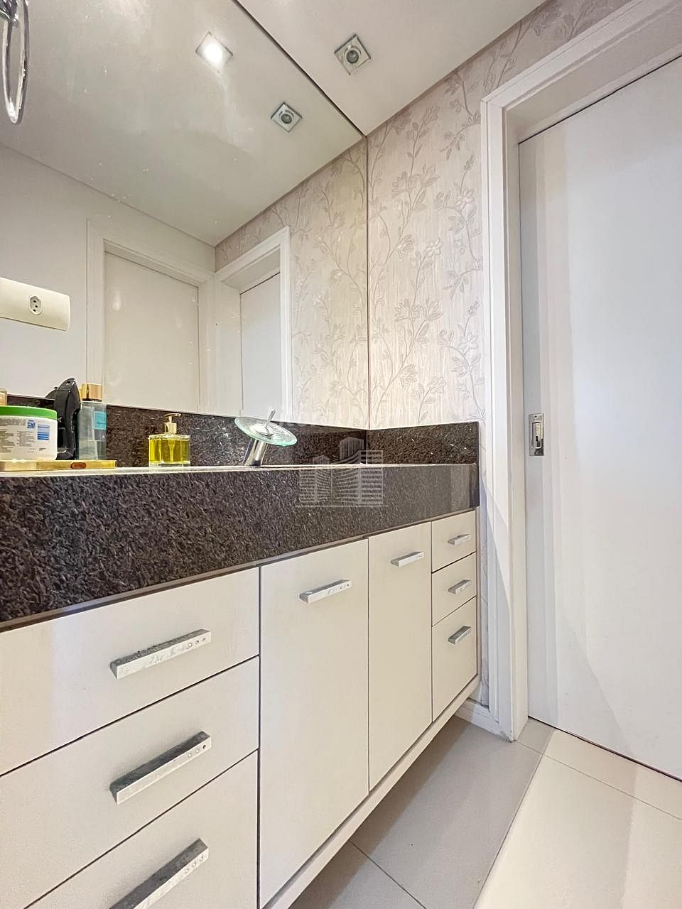 Apartamento à venda com 3 quartos, 1 suíte, 2 vagas e 109m² no Dom Bosco, Itajaí (SC) — foto 11 de 19