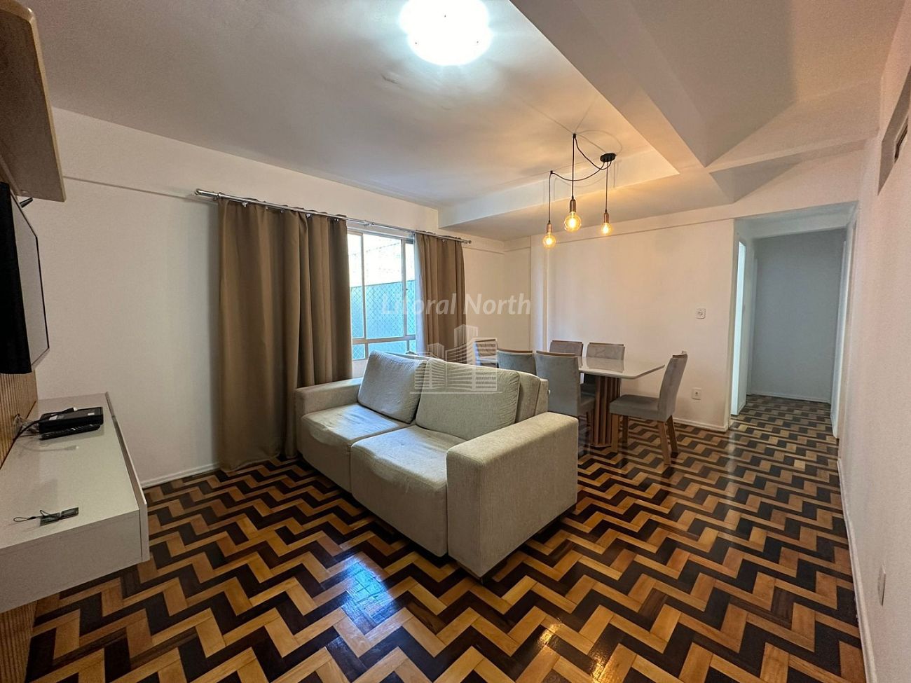 Apartamento à venda com 2 quartos, 1 suíte, 1 vaga e 80m² no Centro, Balneário Camboriú (SC) — foto 3 de 10