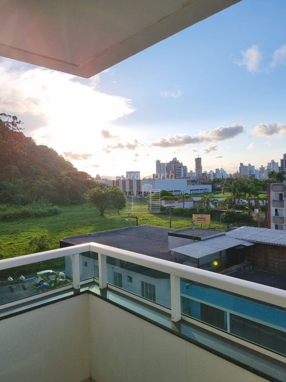 Apartamento à venda com 2 quartos, 1 banheiro, 1 vaga e 60m² no Fazenda, Itajaí (SC) — foto 4 de 16