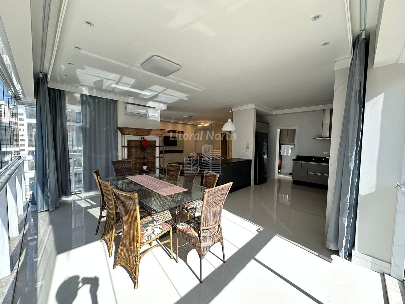 Apartamento à venda com 3 quartos, 3 suítes, 2 vagas e 141m² no Centro, Balneário Camboriú (SC) — foto 8 de 17