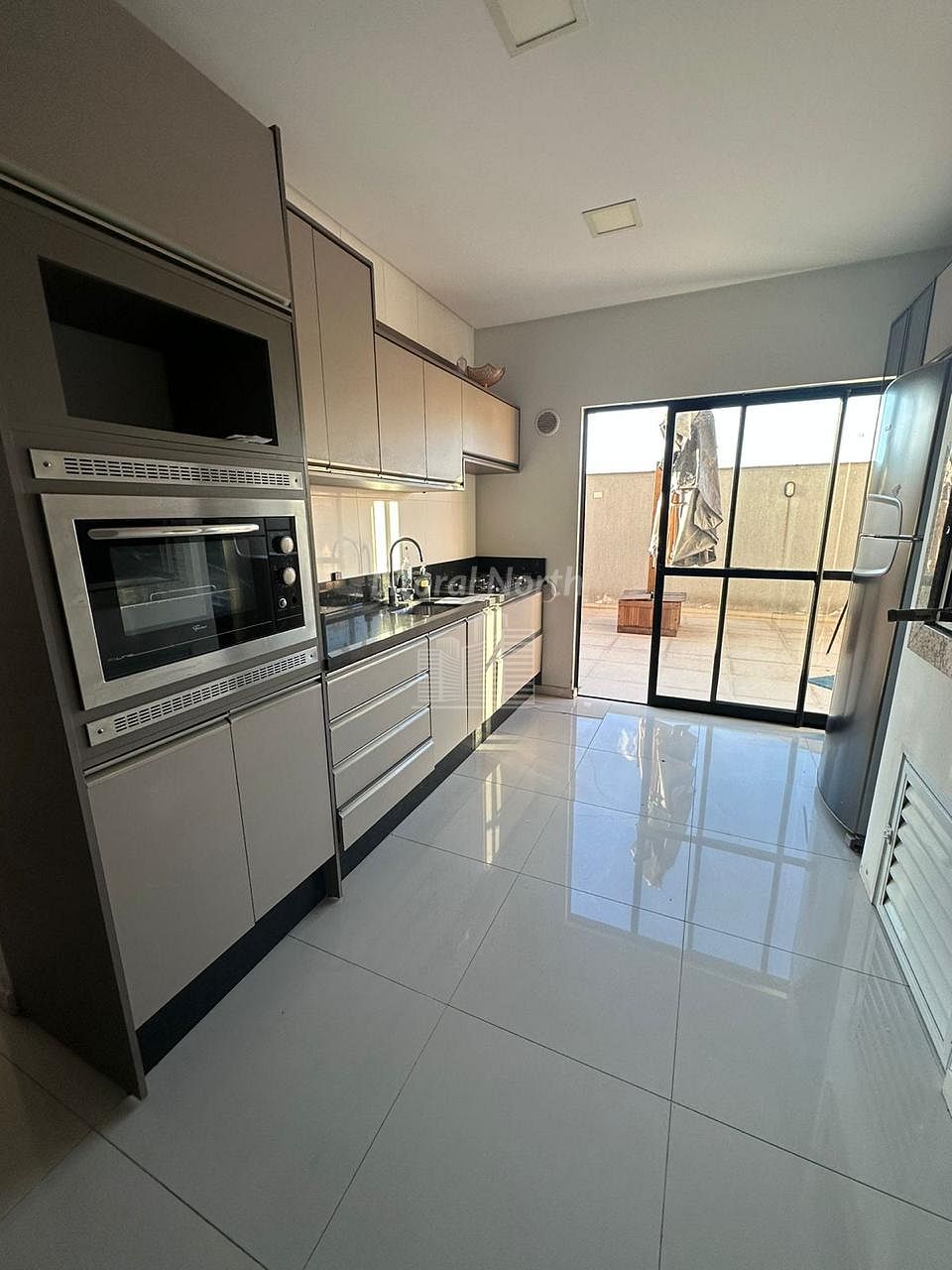 Apartamento à venda com 2 quartos, 1 suíte, 3 vagas e 134m² no Nações, Balneário Camboriú (SC) — foto 5 de 14
