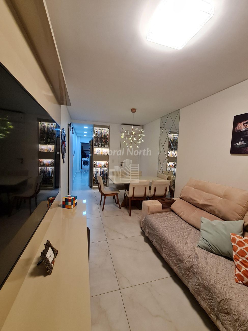 Apartamento à venda com 2 quartos, 1 suíte, 1 vaga e 70m² no Centro, Balneário Camboriú (SC) — foto 3 de 12
