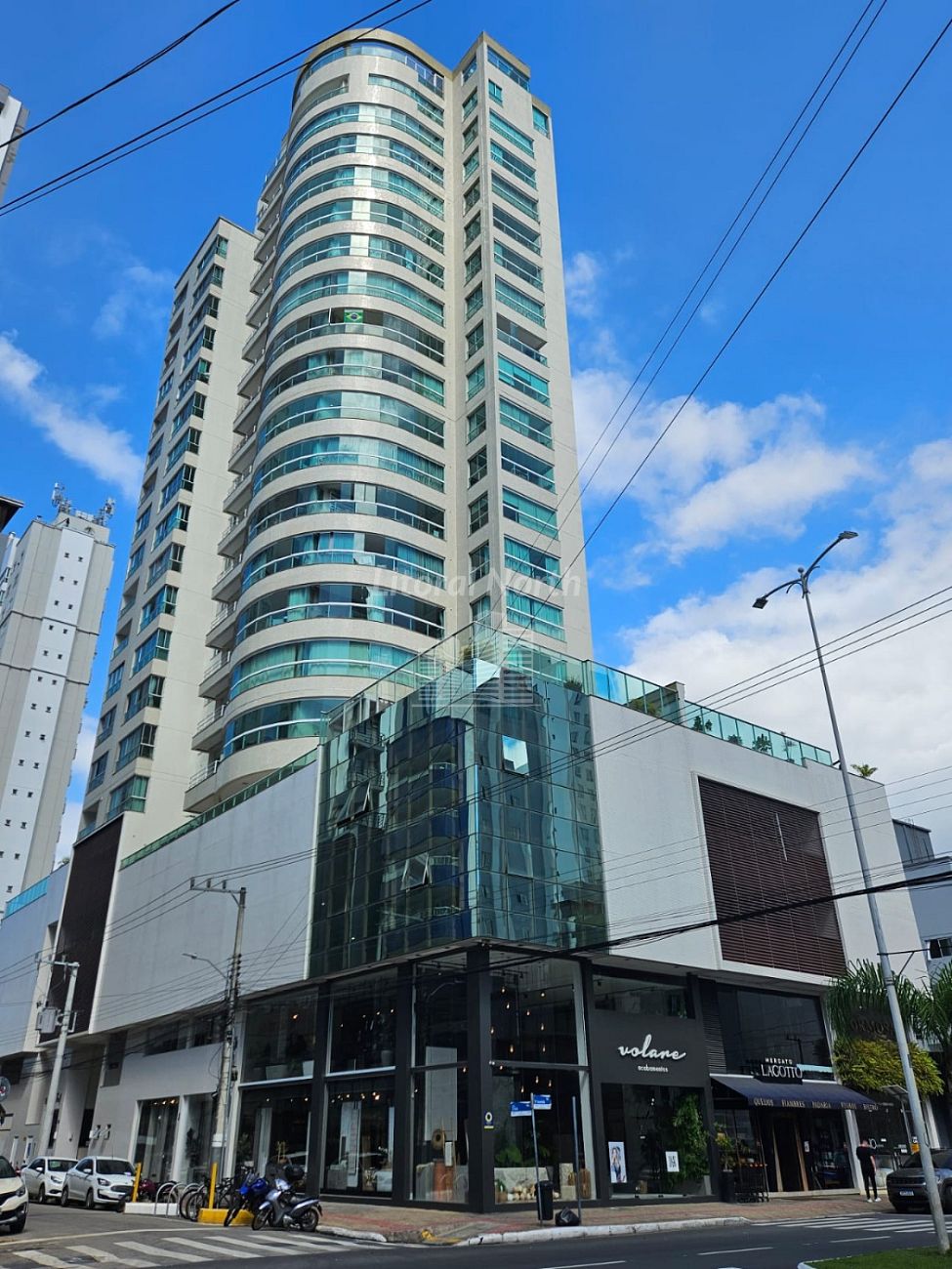 Apartamento de 3 quartos, 139m² no bairro Centro, em Balneário Camboriú | Eu Corretor