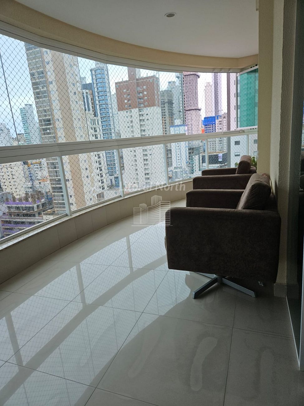 Apartamento de 3 quartos, 139m² no bairro Centro, em Balneário Camboriú | Eu Corretor