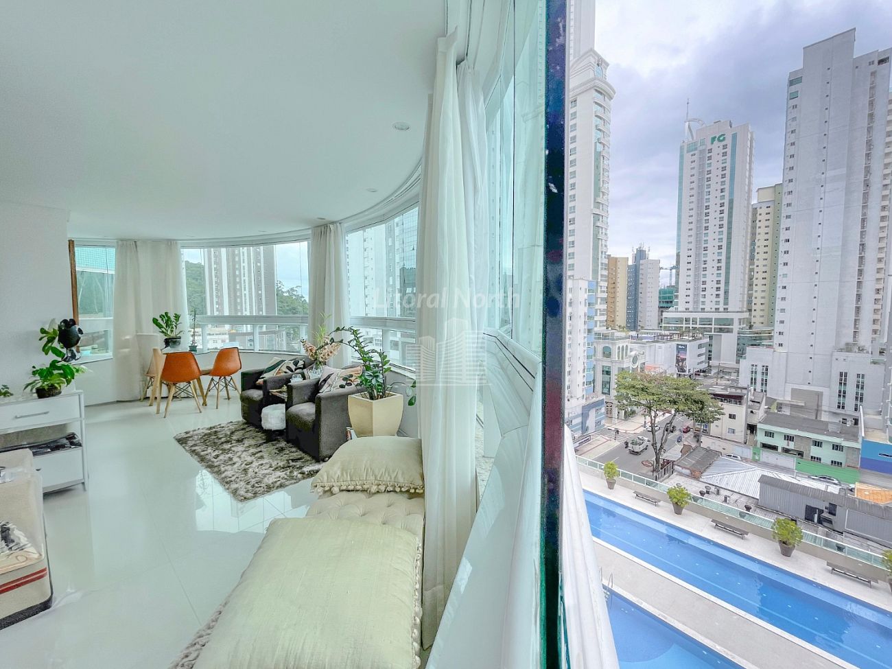 Apartamento à venda com 3 quartos, 3 suítes, 2 vagas e 144m² no Pioneiros, Balneário Camboriú (SC) — foto 7 de 22