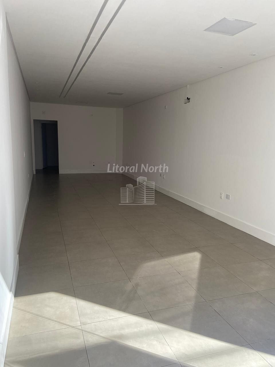 Sala Comercial de no bairro Centro, em Balneário Camboriú | Eu Corretor