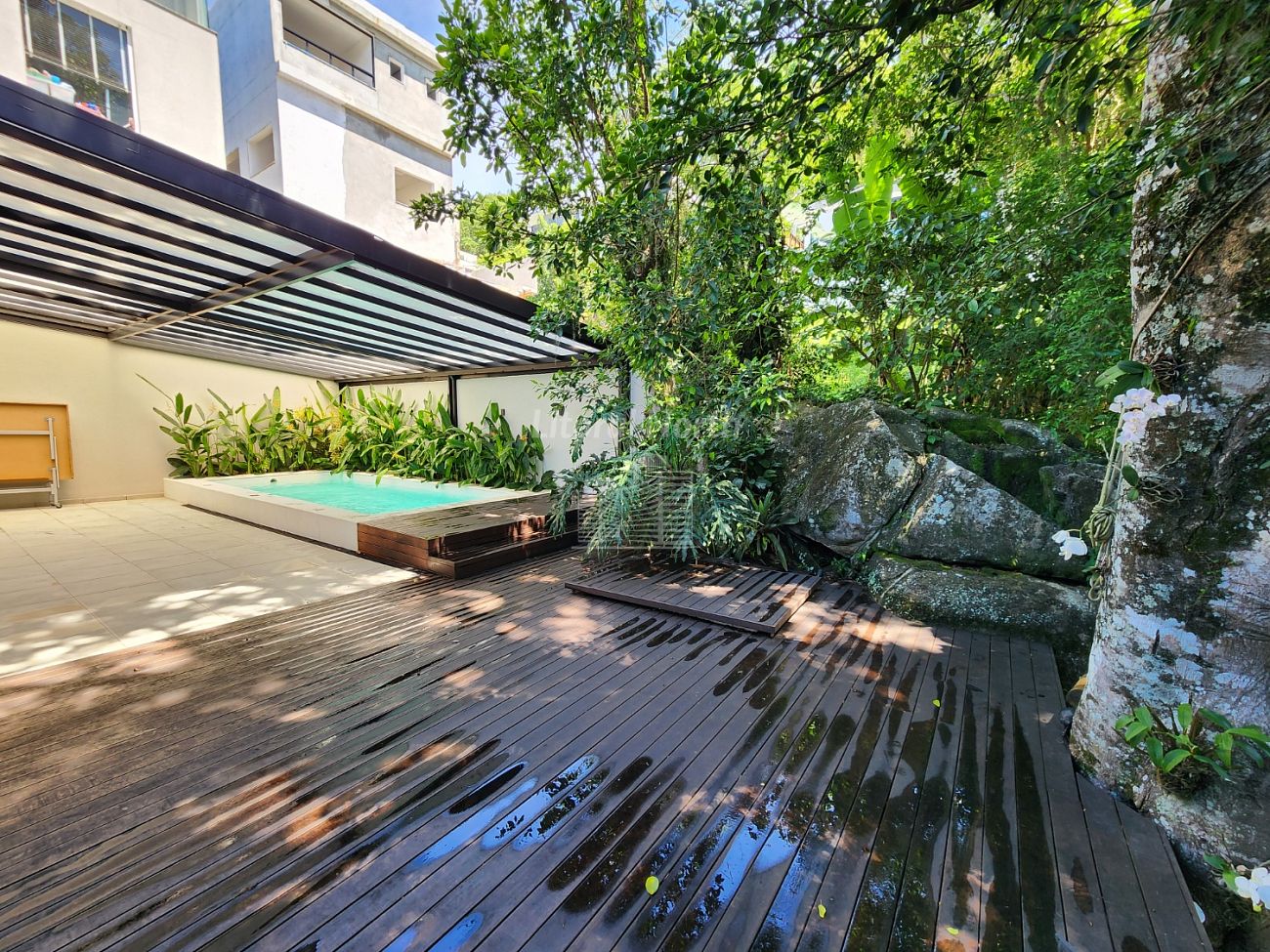 Casa à venda com 4 quartos, 4 suítes, 4 vagas e 437m² no Barra, Balneário Camboriú (SC) — foto 12 de 24
