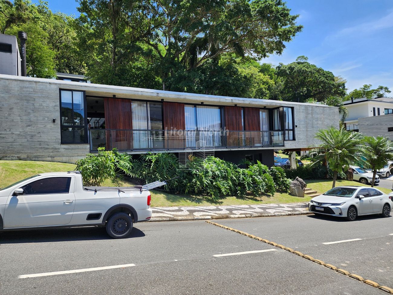 Casa à venda com 4 quartos, 4 suítes, 4 vagas e 437m² no Barra, Balneário Camboriú (SC) — foto 3 de 24