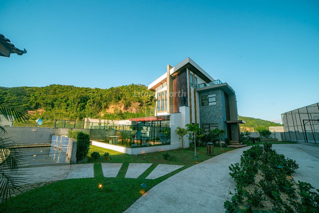 Casa à venda com 3 quartos, 3 suítes, 4 vagas e 360m² no Ressacada, Itajaí (SC) — foto 4 de 22