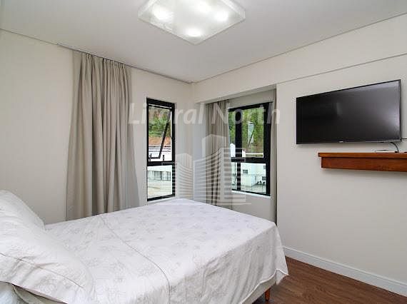 Casa à venda com 3 quartos, 3 suítes, 4 vagas e 360m² no Ressacada, Itajaí (SC) — foto 16 de 22