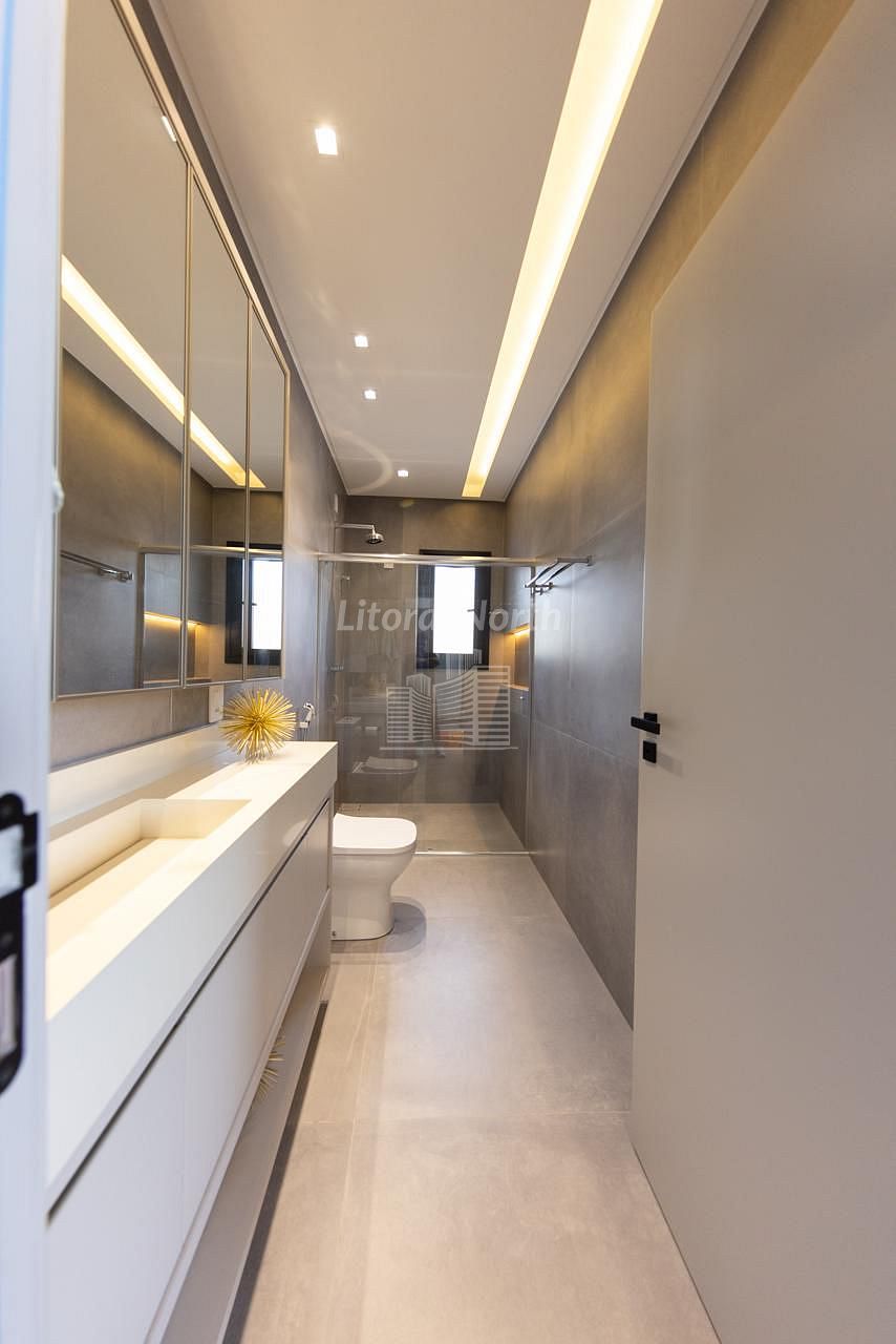 Casa à venda com 4 quartos, 4 suítes, 4 vagas e 380m² no Centro, Balneário Camboriú (SC) — foto 14 de 23