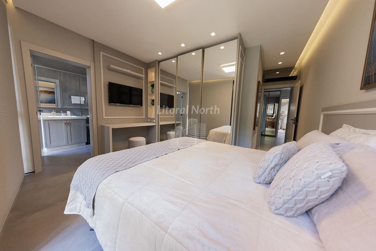 Casa à venda com 4 quartos, 4 suítes, 4 vagas e 380m² no Centro, Balneário Camboriú (SC) — foto 17 de 23