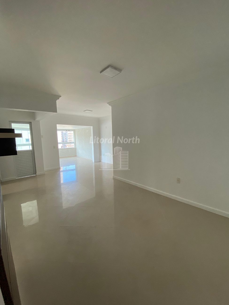 Apartamento à venda com 3 quartos, 1 suíte, 1 vaga e 98m² no Pioneiros, Balneário Camboriú (SC) — foto 4 de 4