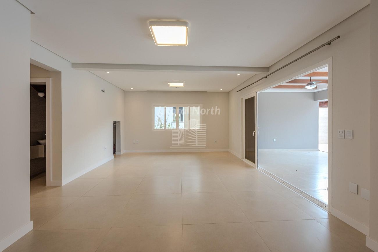 Casa à venda com 4 quartos, 4 suítes, 4 vagas e 375m² no Ariribá, Balneário Camboriú (SC) — foto 13 de 30