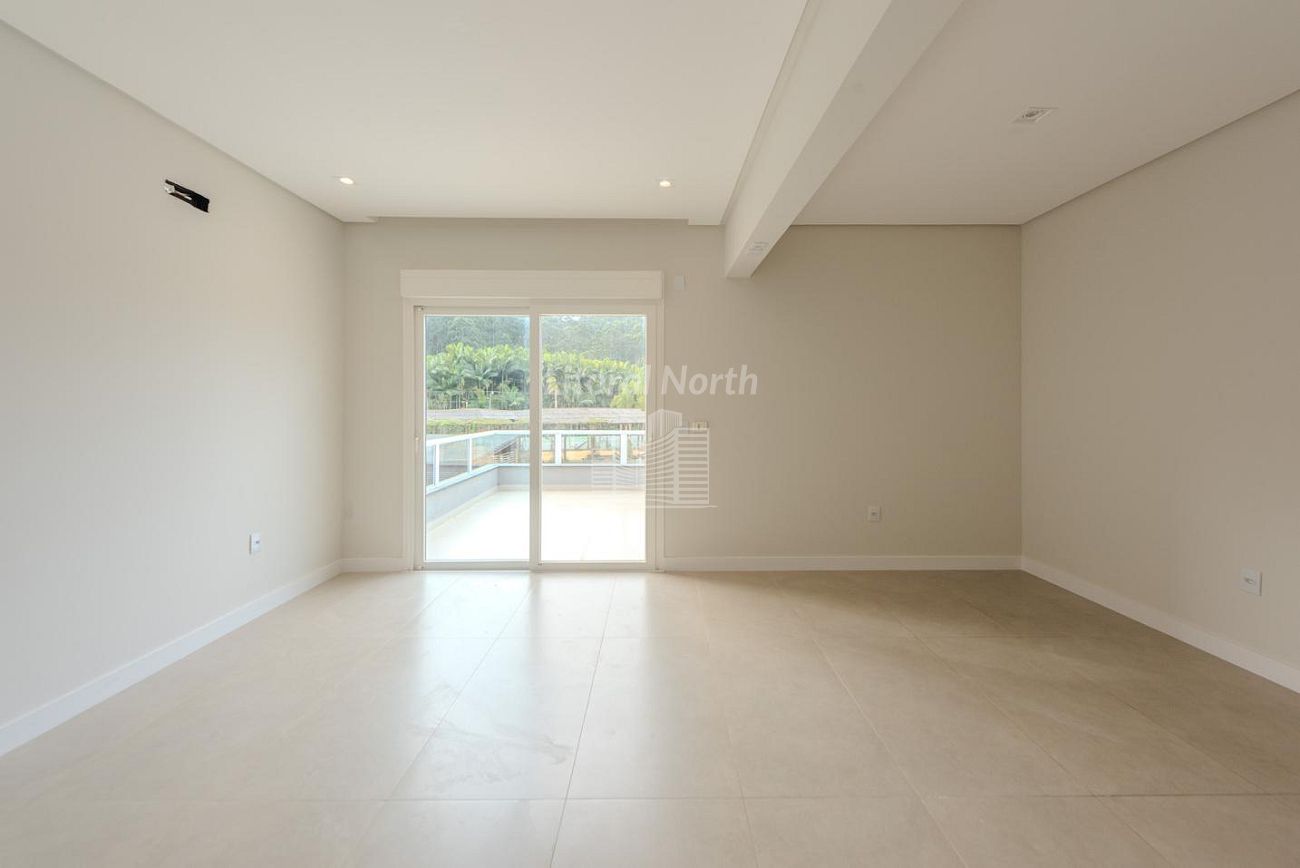 Casa à venda com 4 quartos, 4 suítes, 4 vagas e 375m² no Ariribá, Balneário Camboriú (SC) — foto 25 de 30