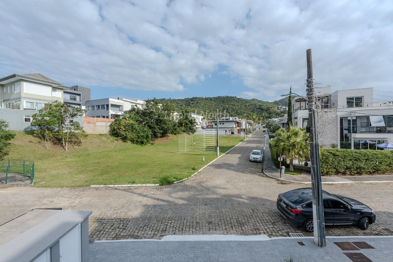 Casa à venda com 4 quartos, 4 suítes, 4 vagas e 375m² no Ariribá, Balneário Camboriú (SC) — foto 4 de 30